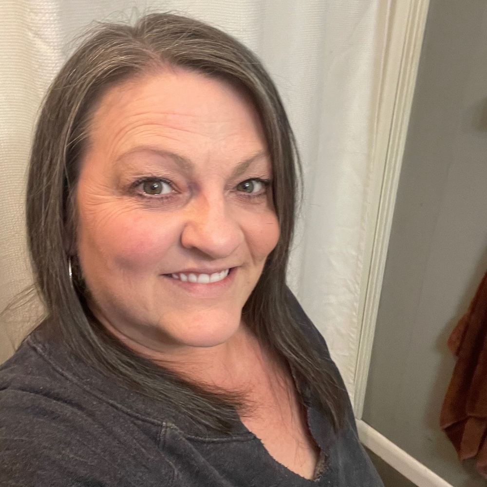 Meet your Posher, Liz